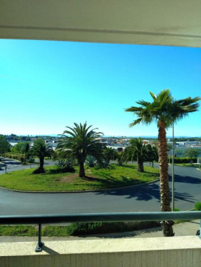 studio rdc avec terrasse et parking privé